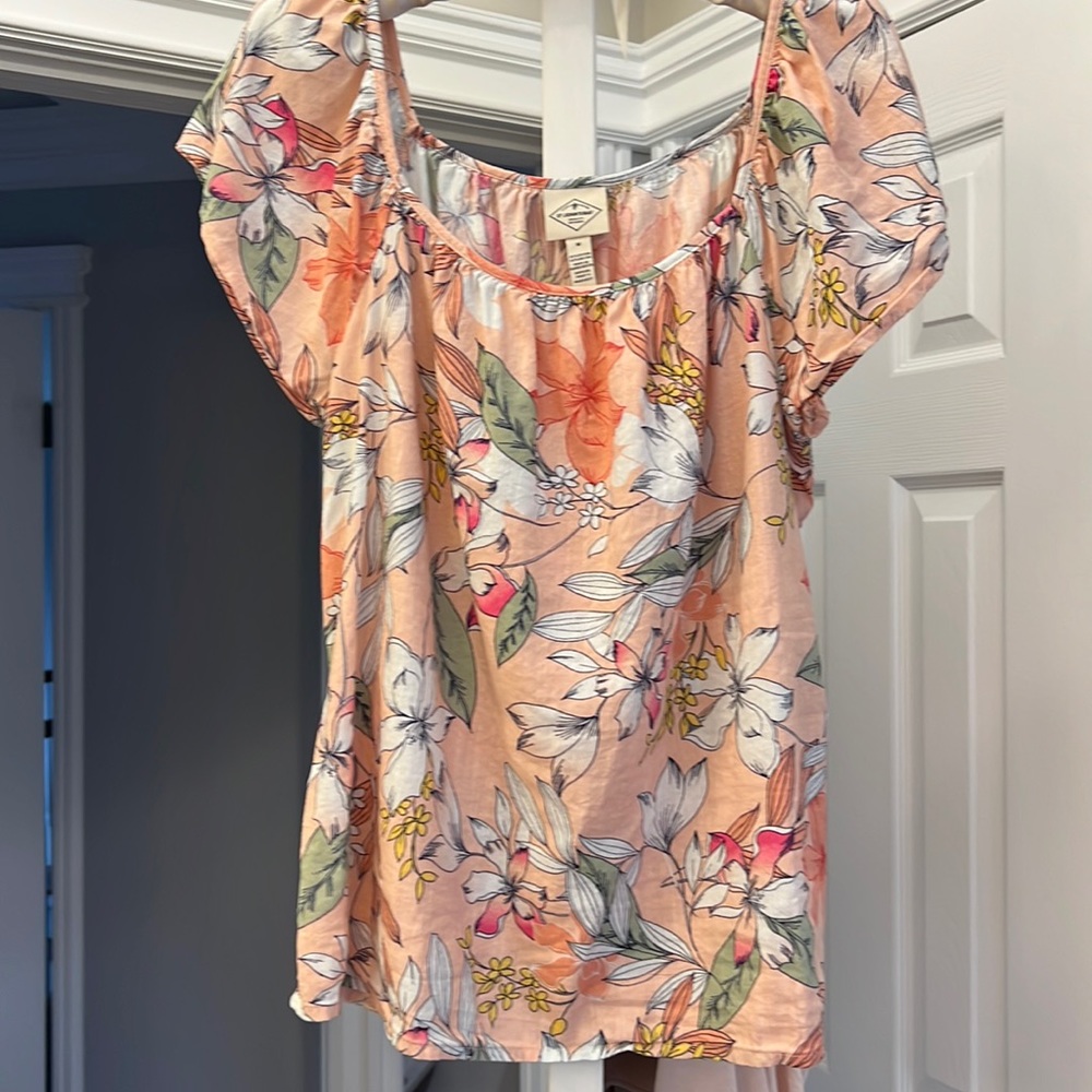 NWOT St John's Bay Floral Shirt